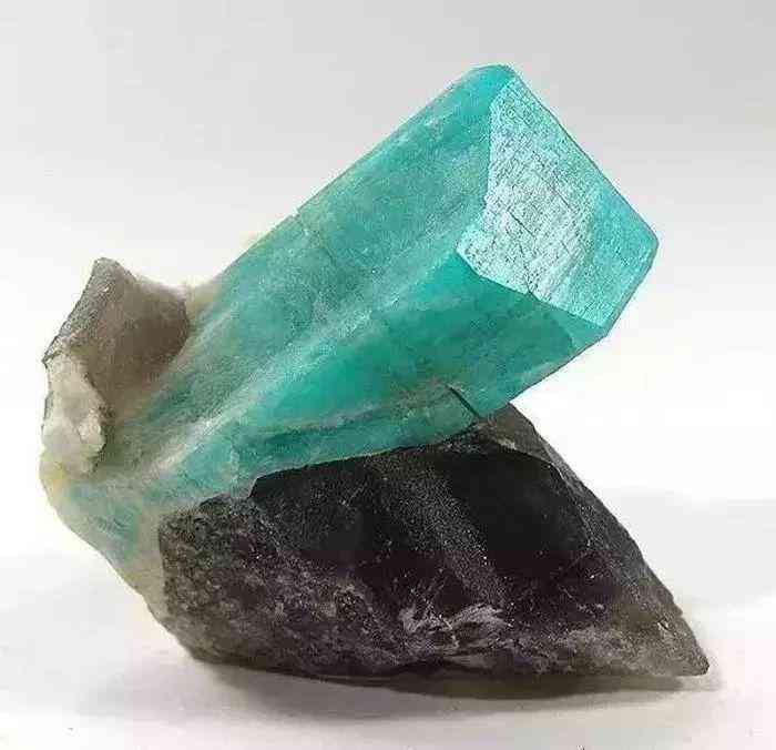 长石是什么(长石和石英主要成分是什么元素)插图16 长石是什么(长石和石英主要成分是什么元素)插图16