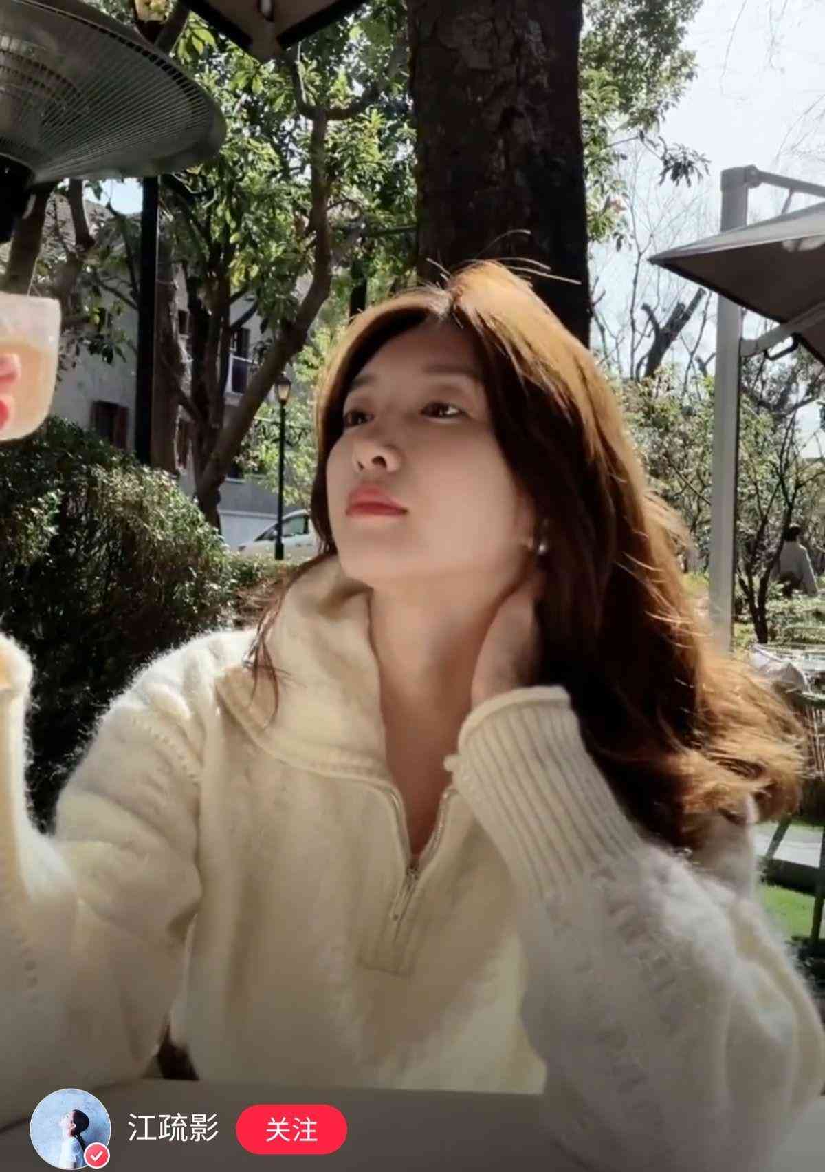 戒指戴中指女(戒指戴中指女的)