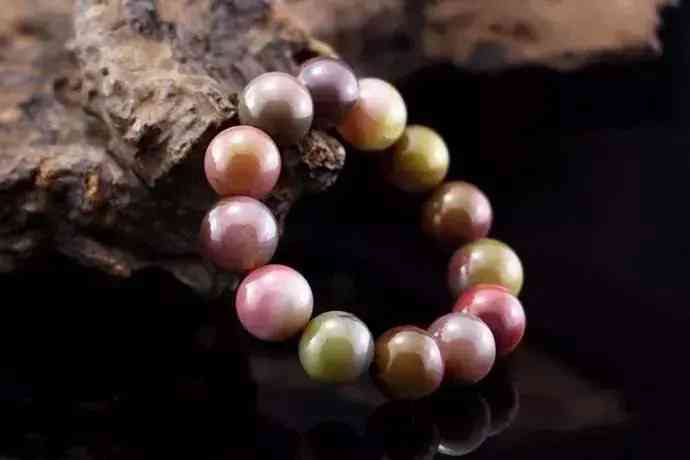 紫水晶和黄水晶哪个更招财(黄水晶适合什么属相的人)插图5