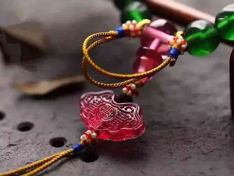 紫水晶和黄水晶哪个更招财(黄水晶适合什么属相的人)插图15