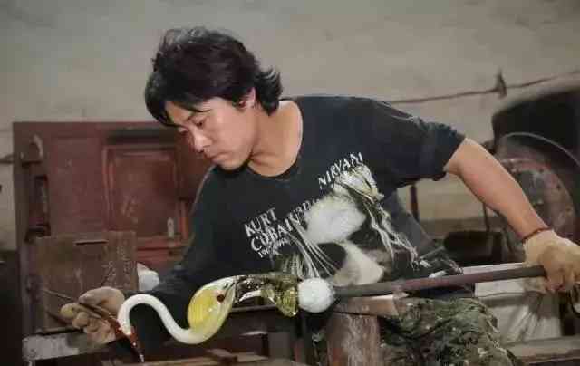 紫水晶和黄水晶哪个更招财(黄水晶适合什么属相的人)插图19