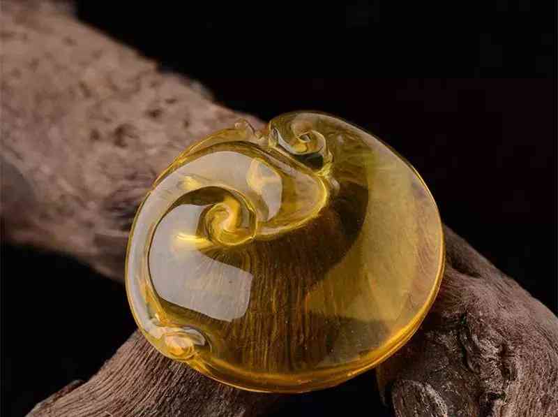 紫水晶和黄水晶哪个更招财(黄水晶适合什么属相的人)插图34