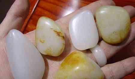 玉石的鉴别(玉石的鉴别方法有哪些)插图4