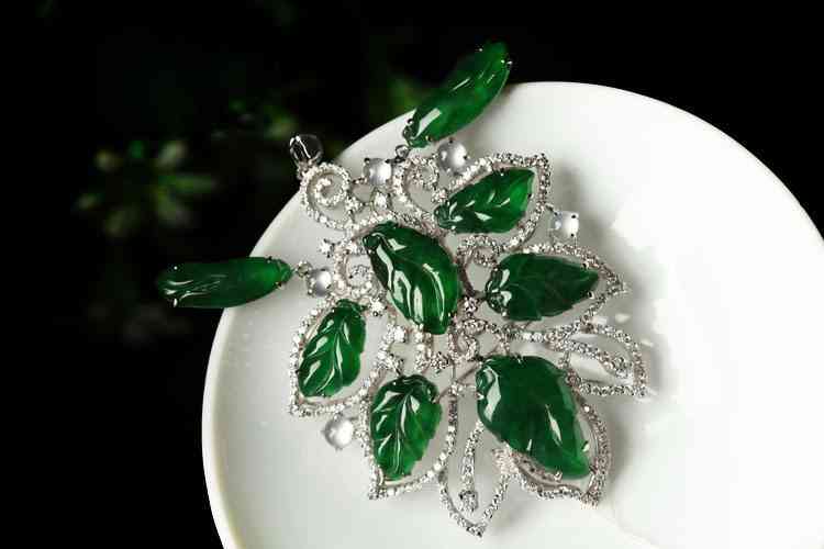 玉石的鉴别(玉石的鉴别方法有哪些)插图5