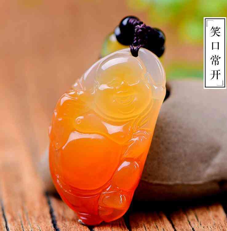 白色玉髓手镯一般多少钱(白色玉髓手镯一般值多少钱)插图6