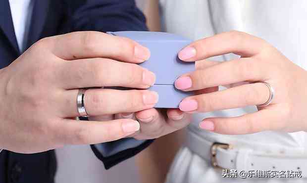 谈恋爱带什么牌子的戒指(谈恋爱应该戴哪个手指)