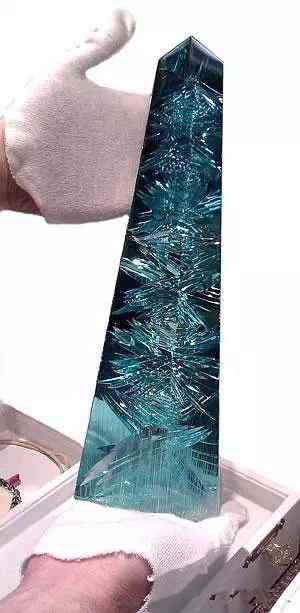 海蓝宝石手镯(海蓝之谜翡翠手镯)插图8