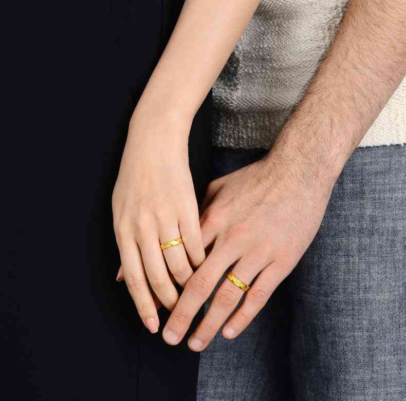 结婚金戒指一般多少克(结婚金戒指一般多少克的)插图4