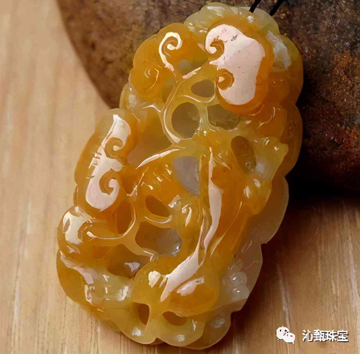 黄龙玉好还是翡翠好(黄龙玉和翡翠哪个更值钱)插图5