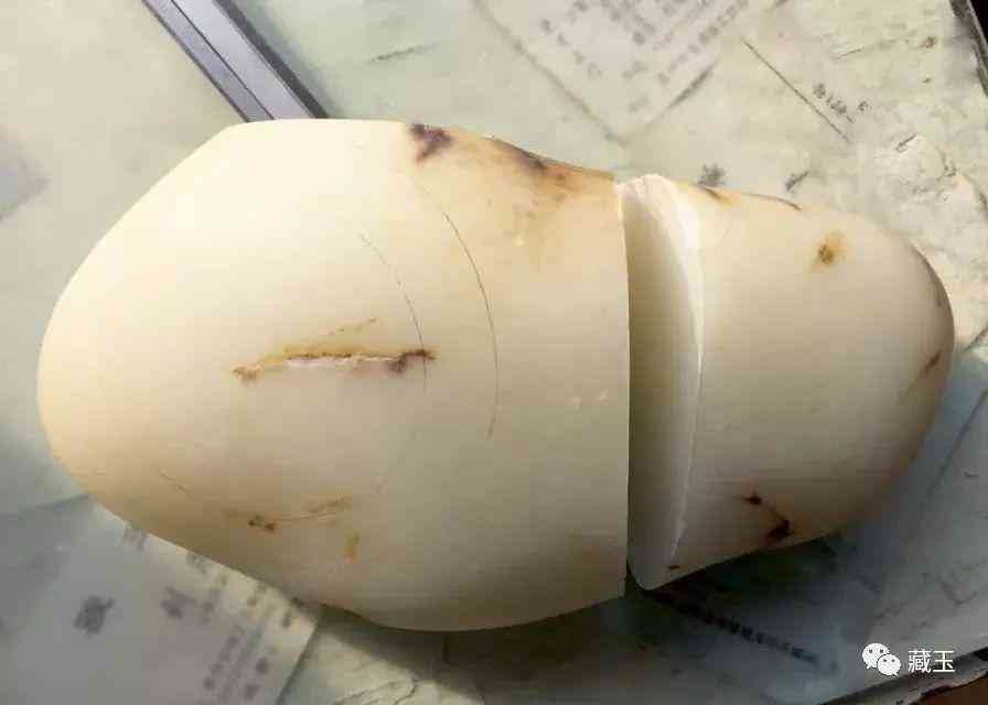 和田玉手镯回收价格(和田玉首饰回收)插图2