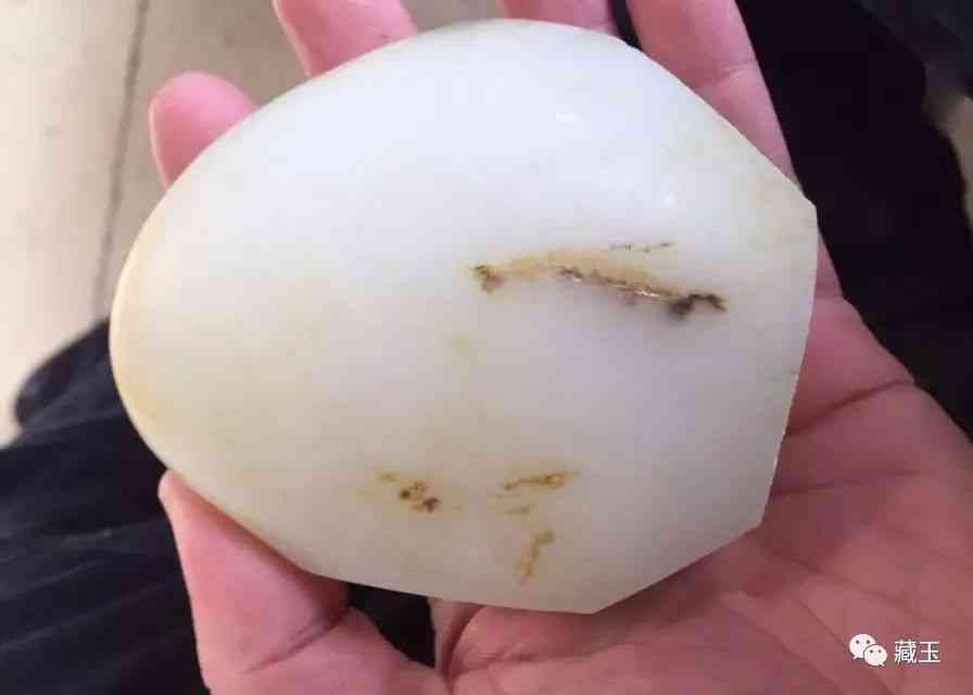 和田玉手镯回收价格(和田玉首饰回收)插图4