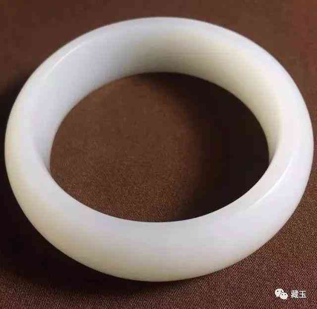 和田玉手镯回收价格(和田玉首饰回收)插图7