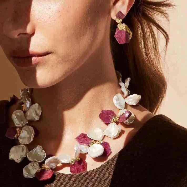 小众首饰品牌(轻奢小众首饰品牌)插图18