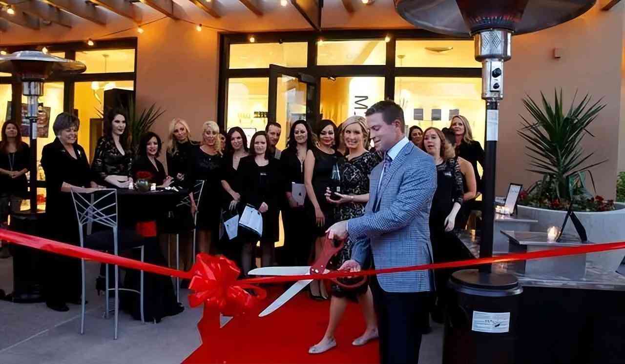 十大热门女性饰品品牌(十大热门女性饰品品牌国内)插图8