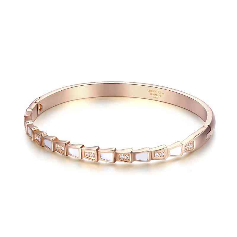 十大热门女性饰品品牌(十大热门女性饰品品牌国内)插图11