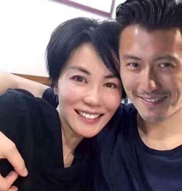 钻戒品牌logo大全(钻戒品牌图案)