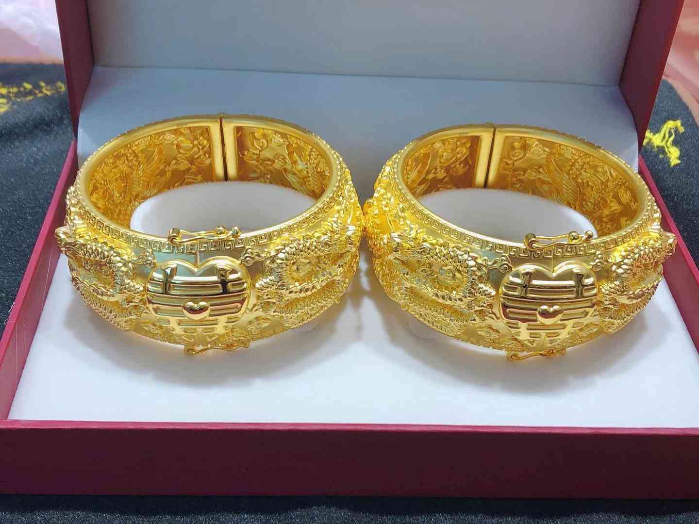 黄金手镯一般多少克左右好(黄金手镯多少克带着最舒服)插图5 黄金手镯一般多少克左右好(黄金手镯多少克带着最舒服)插图5