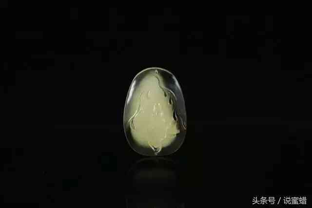 长期佩戴琥珀的功效与作用(琥珀戴久了会有灵性吗)插图2