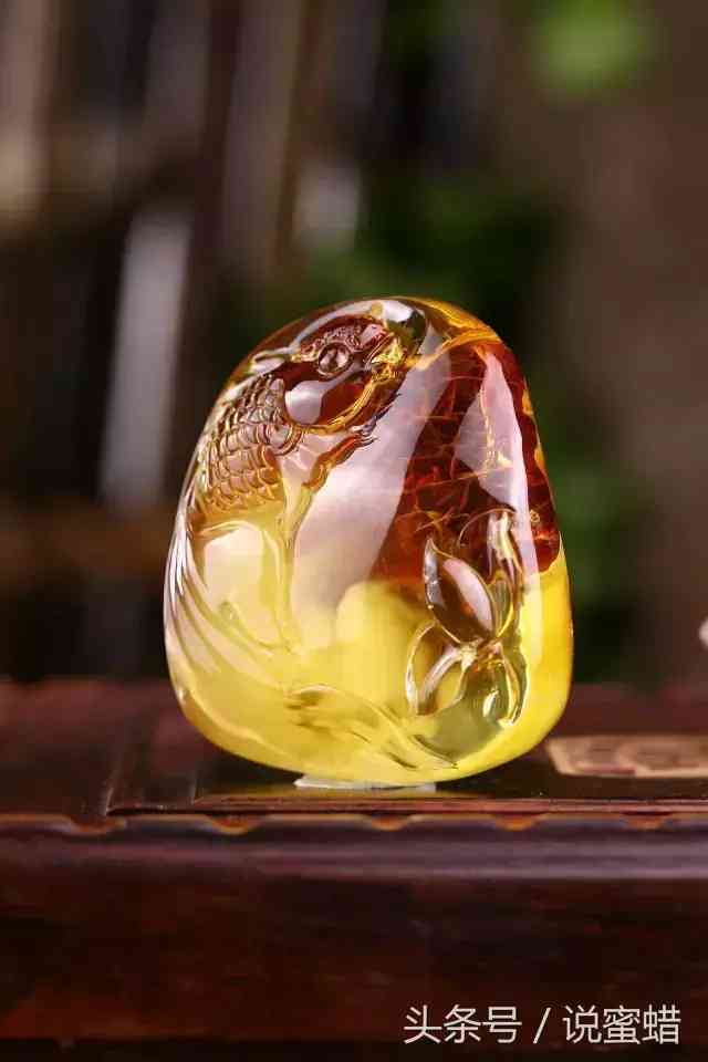 长期佩戴琥珀的功效与作用(琥珀戴久了会有灵性吗)插图17