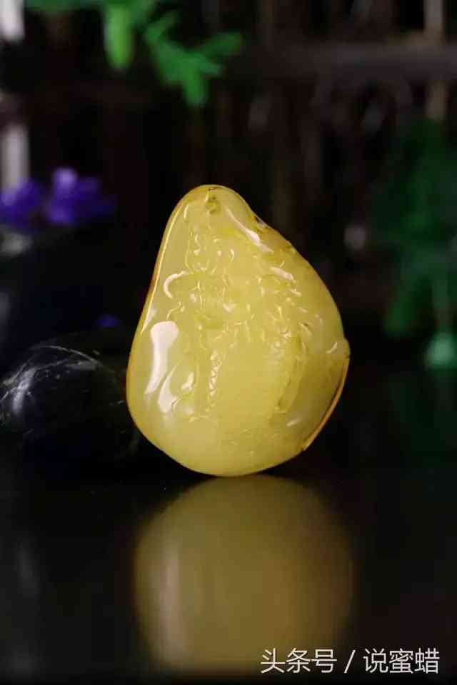 长期佩戴琥珀的功效与作用(琥珀戴久了会有灵性吗)插图18