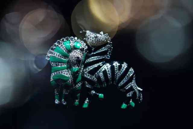 梵克雅宝四叶草专柜价格(梵克雅宝四叶草专柜价格手链)