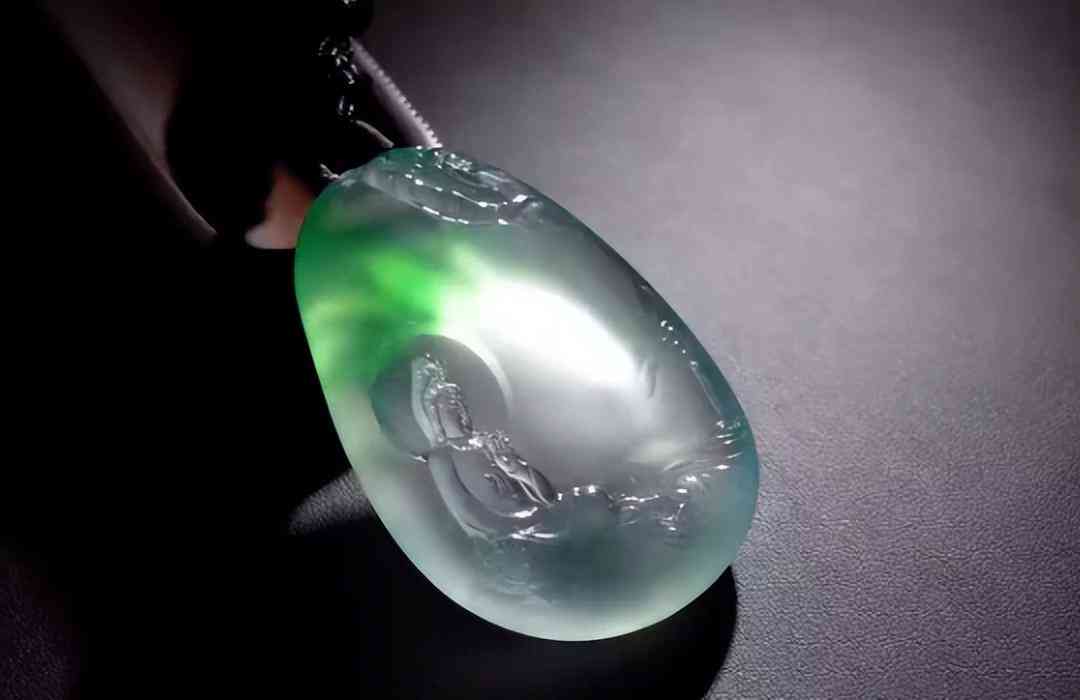 翡翠如何看品质好与不好(翡翠与玉石的区别)插图4