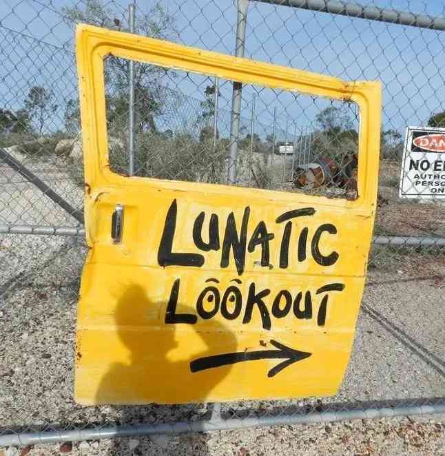 欧泊石真假辨别泡水(欧泊石怎么看好坏)