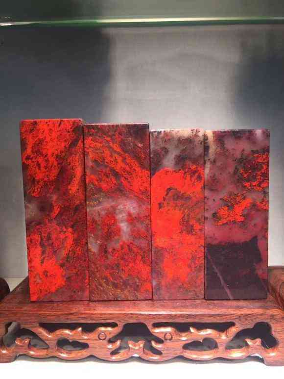 桂林鸡血玉全是假的(三种女人不适合戴玉)插图2