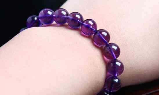 紫水晶手链的寓意和象征(紫水晶手链的寓意和象征意义)插图1
