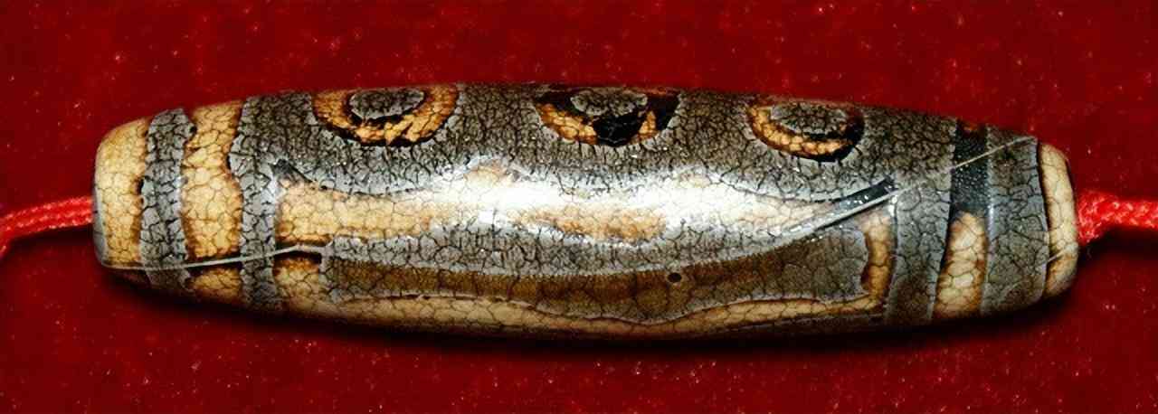 九眼天珠是怎么形成的(九眼天珠)插图1