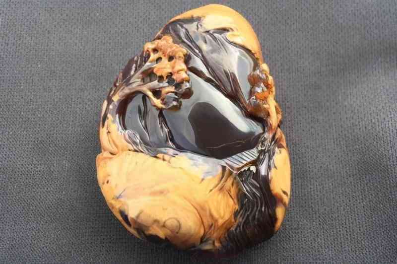 血琥珀的价格是多少一克(血琥珀价格多少钱一克)插图9