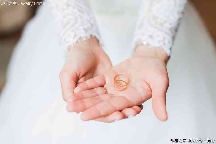 婚戒应该戴在哪个手指(婚戒应该戴在哪个手指上)插图20