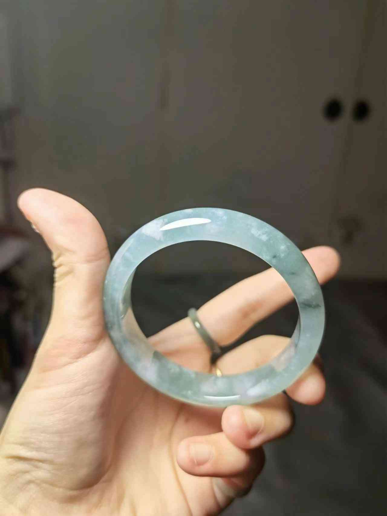 翡翠里面全是棉絮状物(翡翠过灯全是棉絮状是啥种)插图4