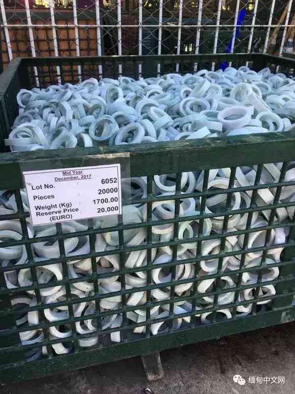 缅甸翡翠手镯价格(缅甸翡翠玉镯价格)插图1