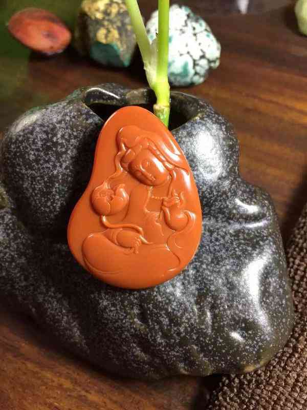 女人带红玛瑙有什么好处(女人带红玛瑙有什么好处和坏处)插图6