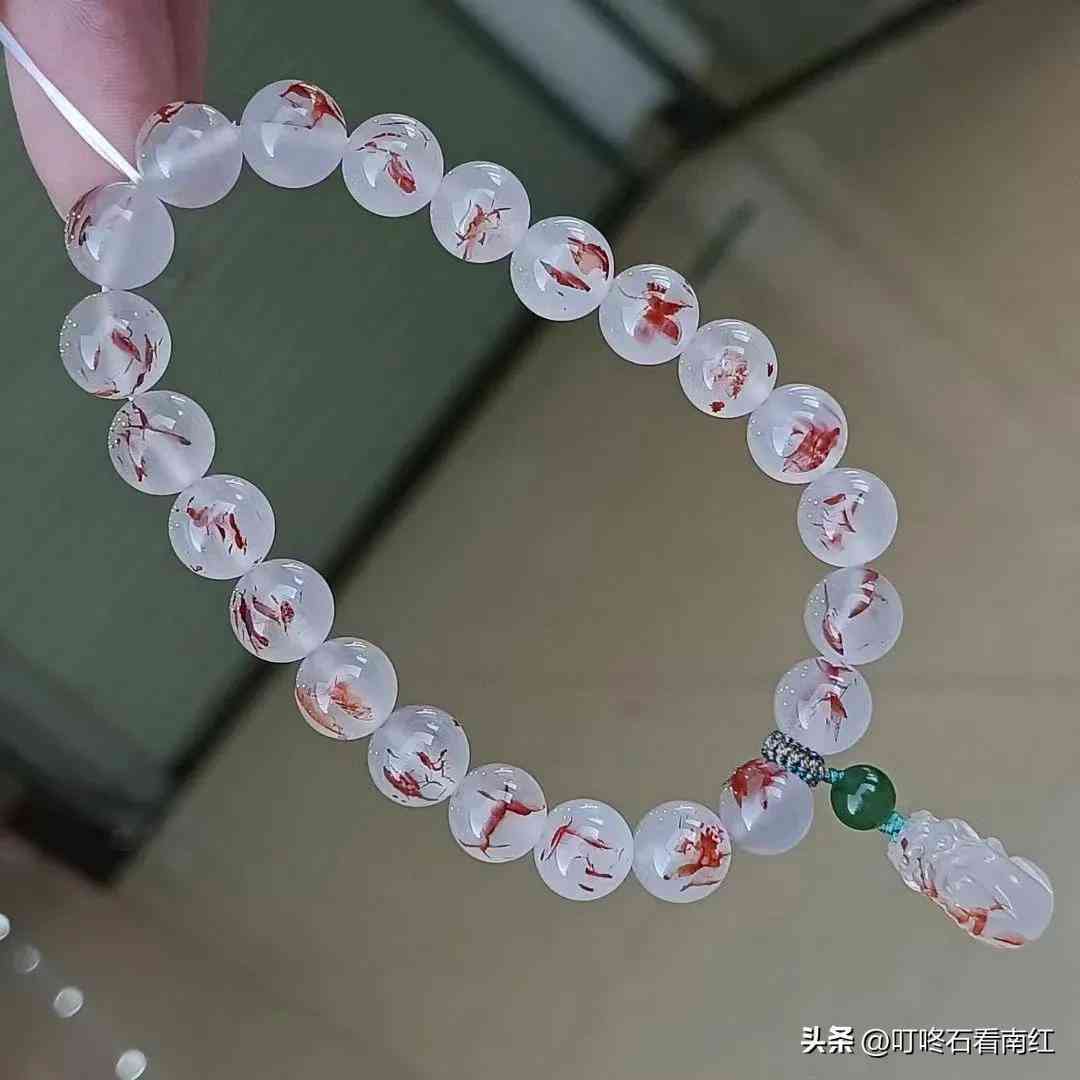 南红玛瑙手串(南红玛瑙手串的功效与作用)插图2 南红玛瑙手串(南红玛瑙手串的功效与作用)插图2