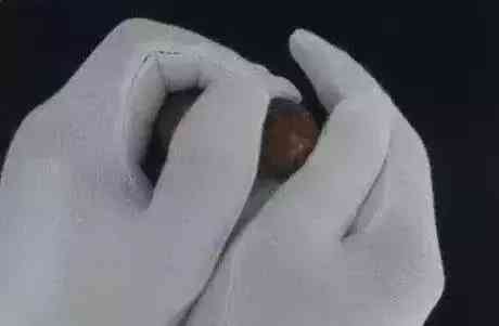 黄花梨手串怎么盘玩(黄花梨手串怎样盘最好)插图4