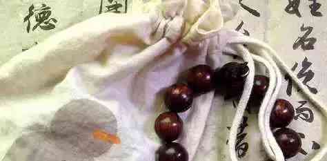 黄花梨手串怎么盘玩(黄花梨手串怎样盘最好)插图6