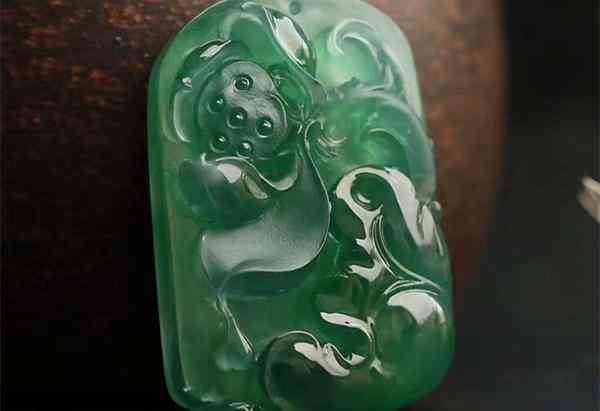 老坑冰种翡翠是什么意思(冰种和糯种哪个好)插图11