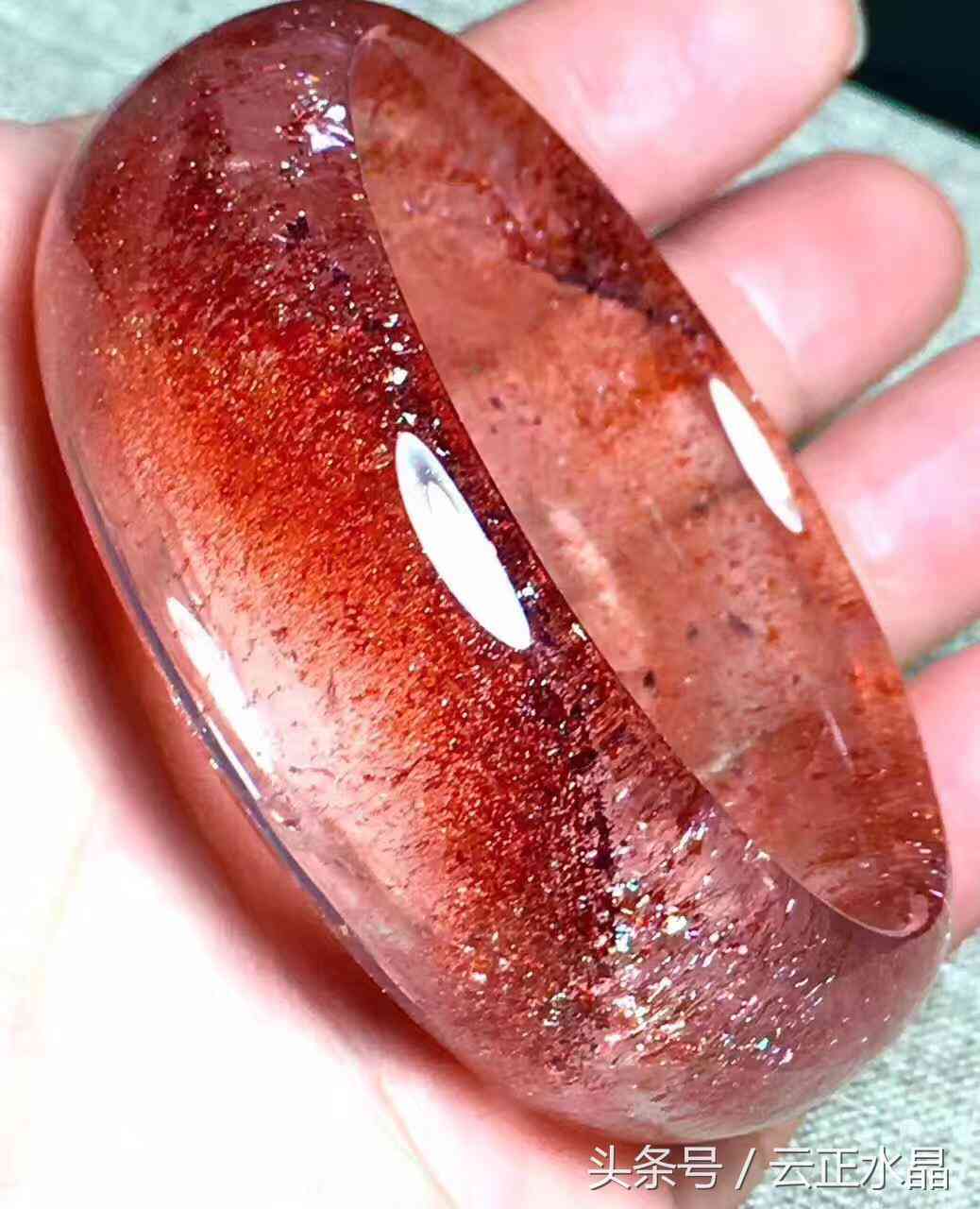 粉水晶手镯贵吗一般多少钱(粉水晶手镯容易碎吗)