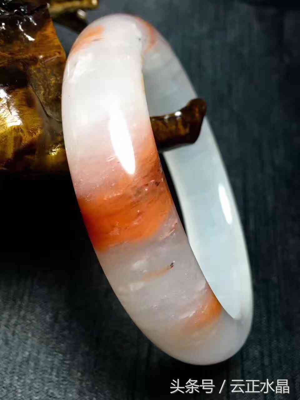 粉水晶手镯贵吗一般多少钱(粉水晶手镯容易碎吗)插图9