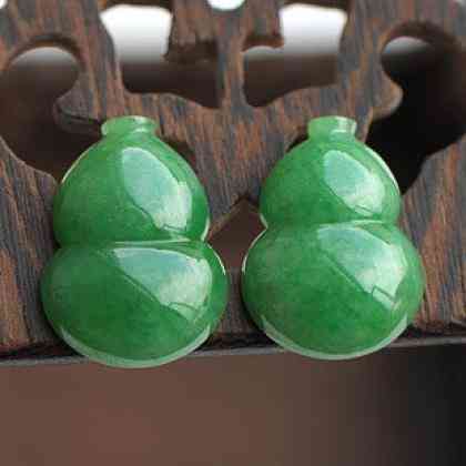 玉石的鉴别方法水泡(怎么鉴别玉石是不是泡出来的)插图6