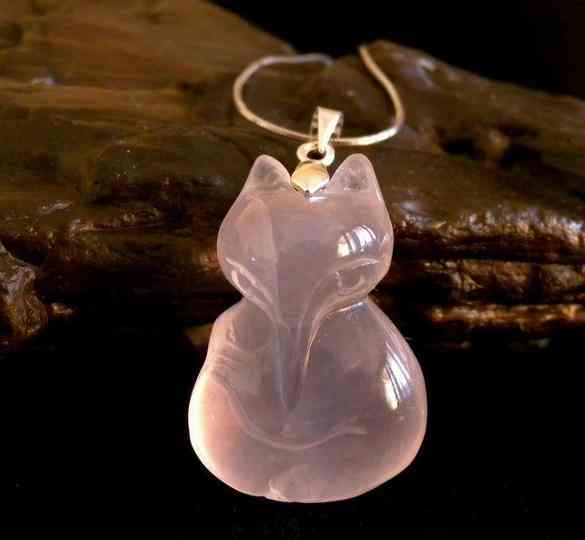 女生佩戴茶水晶的禁忌(女生佩戴茶水晶的禁忌是什么)插图4