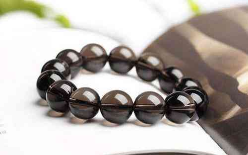 女生佩戴茶水晶的禁忌(女生佩戴茶水晶的禁忌是什么)插图11