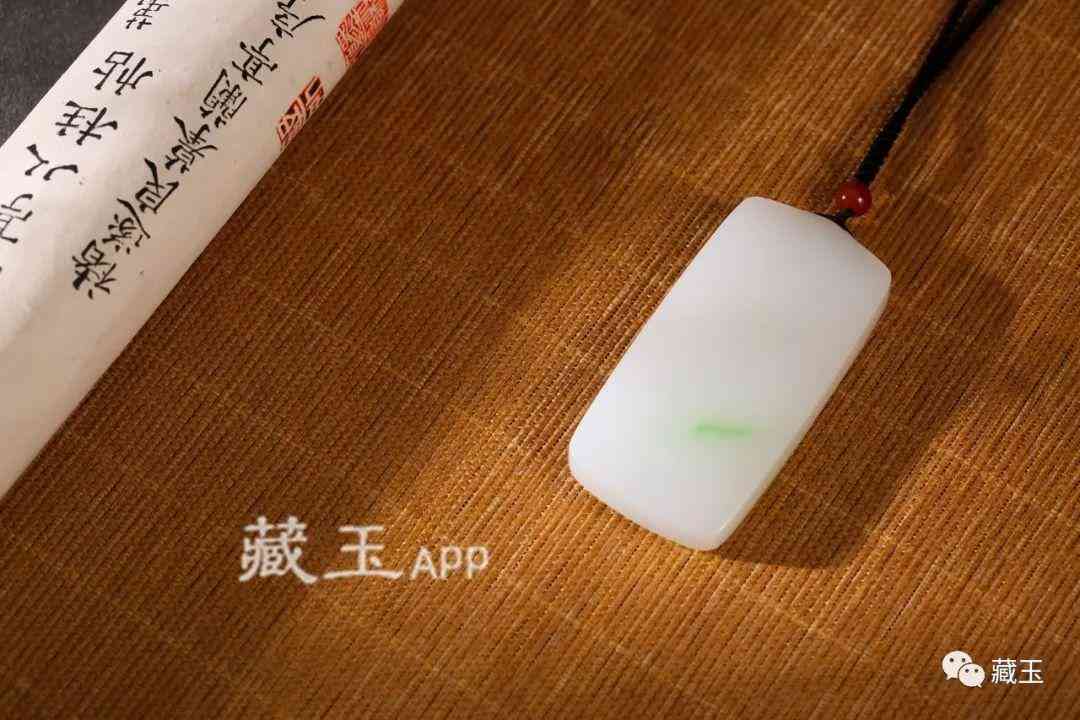 和田玉牌子一般值多少钱(和田玉牌子最好是什么尺寸)