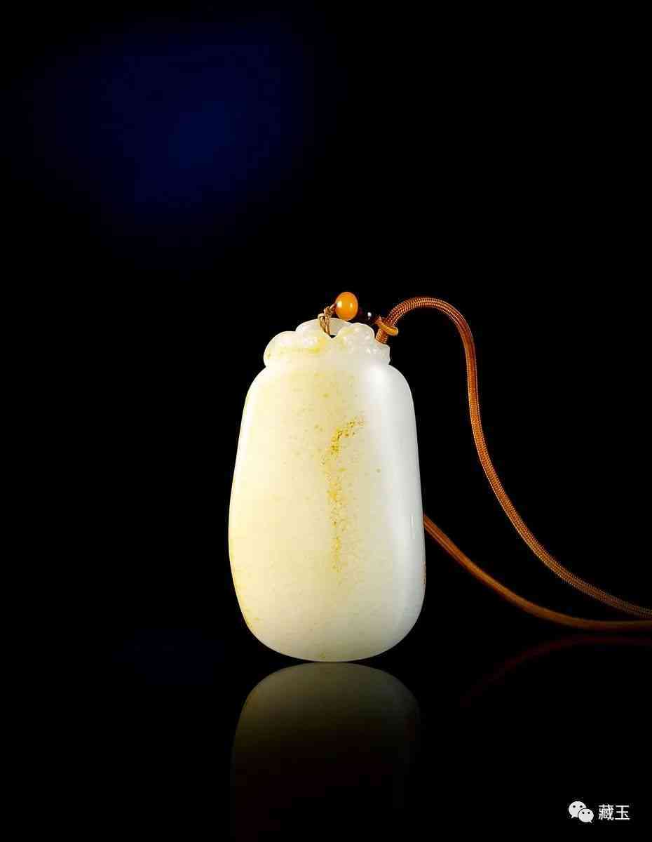 和田玉牌子一般值多少钱(和田玉牌子最好是什么尺寸)插图4 和田玉牌子一般值多少钱(和田玉牌子最好是什么尺寸)插图4