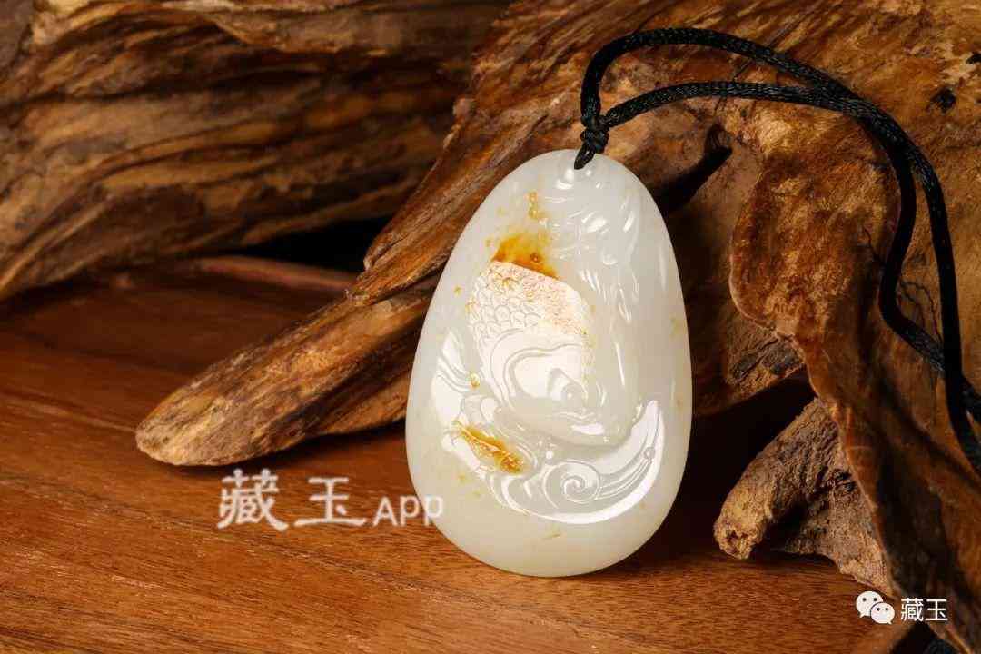 和田玉牌子一般值多少钱(和田玉牌子最好是什么尺寸)插图9 和田玉牌子一般值多少钱(和田玉牌子最好是什么尺寸)插图9