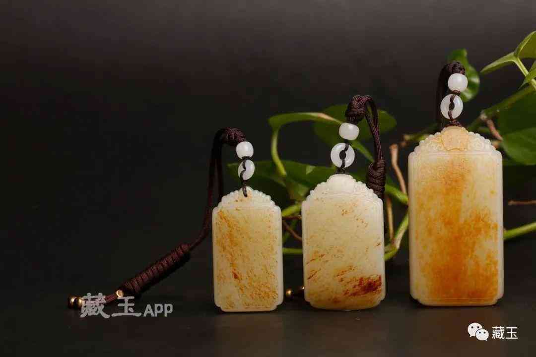 和田玉牌子一般值多少钱(和田玉牌子最好是什么尺寸)插图16 和田玉牌子一般值多少钱(和田玉牌子最好是什么尺寸)插图16