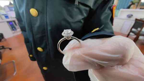 20分裸钻价格(20分si钻石价格)插图