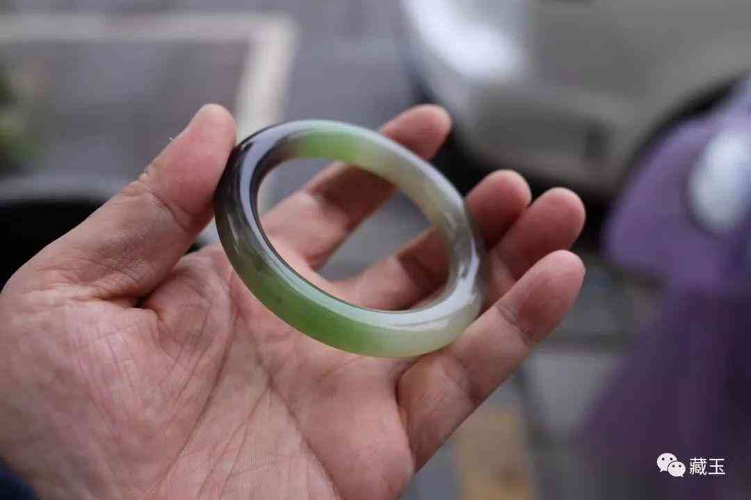 翠青玉手镯价格(翠青手镯图片)插图17